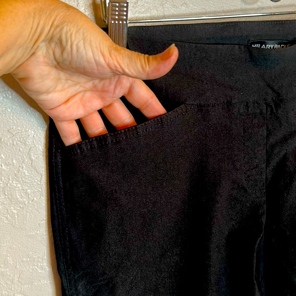 Hilary Radley Black shorts - Picture 3 of 6